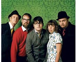 На фото The Decemberists