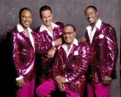 На фото The Four Tops