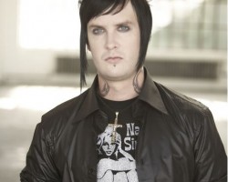 На фото The Rev