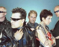 На фото The Rezillos