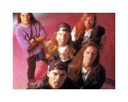 На фото Ugly Kid Joe