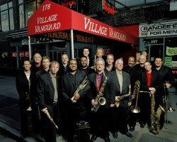 На фото Vanguard Jazz Orchestra