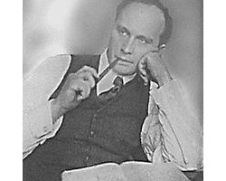На фото Лев Шубников