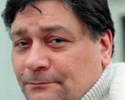 На фото Дмитрий Назаров